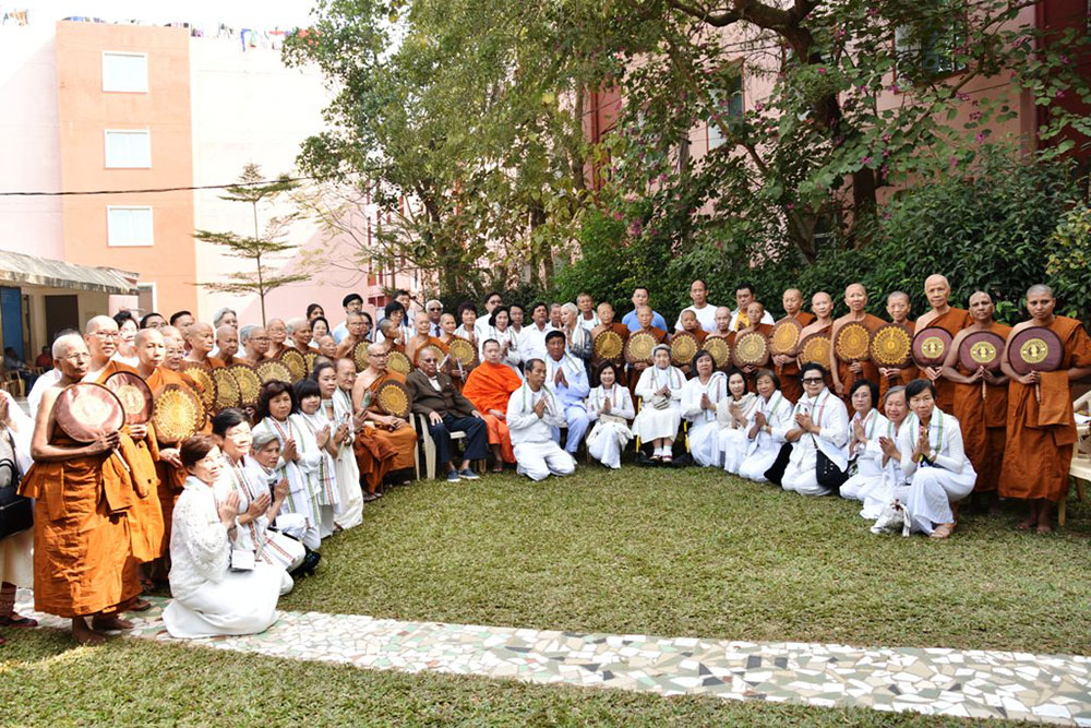 Tibetan Monks and Nuns visit KIIT & KISS