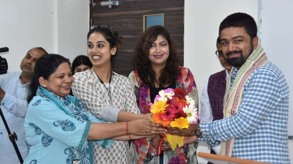 Popular Journalist Manish Kashyap Delivers Talk at KSMC