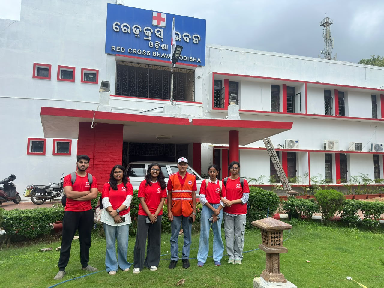 KIIT Youth Red Cross Volunteers Join Flood Relief Efforts
